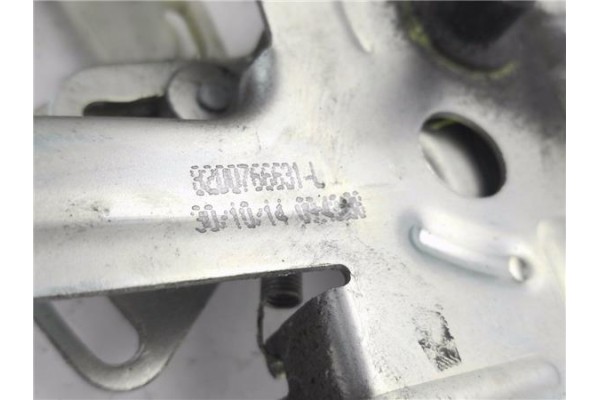 Recambio de cerradura puerta corredera derecha para renault master iii combi 2.3 l2h2 3,5t referencia OEM IAM 8200766631L  