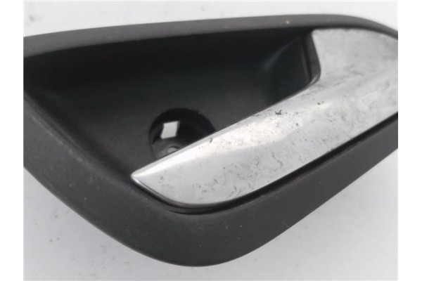 Recambio de manilla int. puerta delantero derecha para ford c-max (cb7) 2.0 titanium referencia OEM IAM AM51U22600BDW  