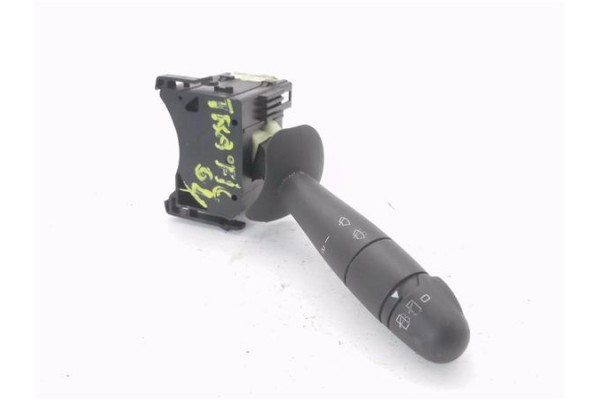 Recambio de mando limpiaparabrisas para renault trafic ii furgón 1.9 27 cn referencia OEM IAM 8200070266  