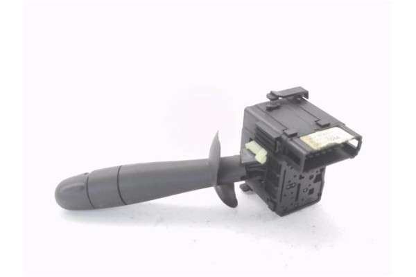 Recambio de mando limpiaparabrisas para renault trafic ii furgón 1.9 27 cn referencia OEM IAM 8200070266  