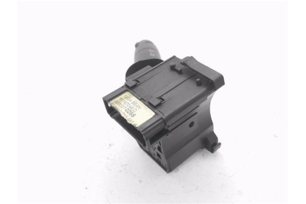 Recambio de mando limpiaparabrisas para renault trafic ii furgón 1.9 27 cn referencia OEM IAM 8200070266  