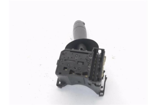 Recambio de mando limpiaparabrisas para renault trafic ii furgón 1.9 27 cn referencia OEM IAM 8200070266  
