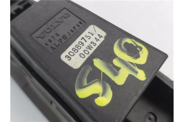 Recambio de mando elevalunas delantero izquierdo para volvo s40 berlina 1.6 referencia OEM IAM 30889751  