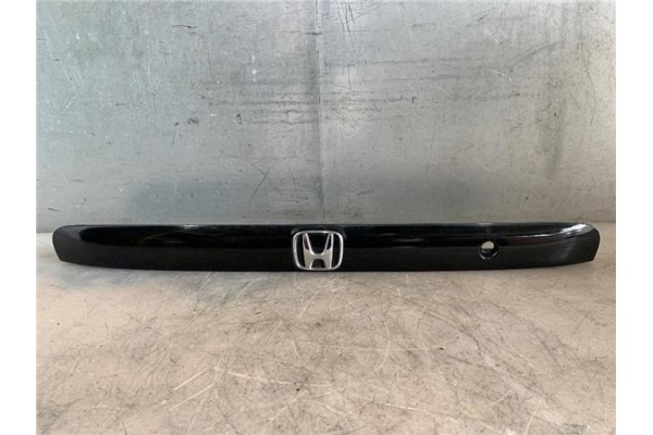 Recambio de moldura porton trasero para honda civic berlina 3 (ep) 1.6i sport referencia OEM IAM 74890S5SE010M1  