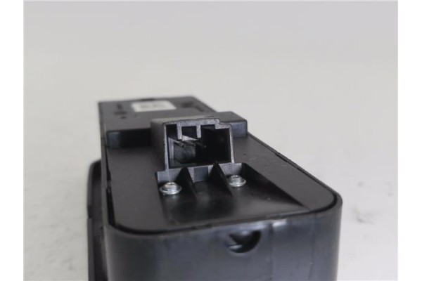 Recambio de mando elevalunas delantero izquierdo para volvo c30 1.6 d referencia OEM IAM 30710784 3451770 