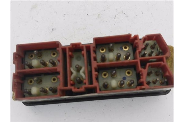 Recambio de mando elevalunas delantero izquierdo para volvo serie 460 1.6i referencia OEM IAM 3458000  