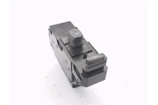 Recambio de mando elevalunas delantero derecho para volvo v70 familiar 2.0 t referencia OEM IAM 8673187  