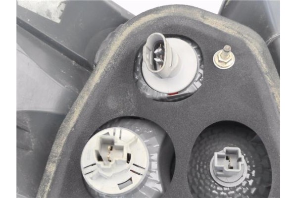 Recambio de piloto trasero derecho para honda civic berlina 3 (ep) 1.6i sport referencia OEM IAM 33501S5SG01  