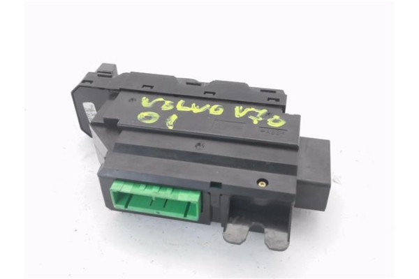 Recambio de mando elevalunas delantero derecho para volvo v70 familiar 2.0 t referencia OEM IAM 8673187  