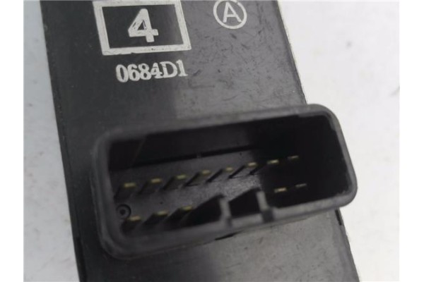 Recambio de mando elevalunas delantero izquierdo para mitsubishi colt cz3 berl. 3 (z30) 1.1 inform referencia OEM IAM MR587477  