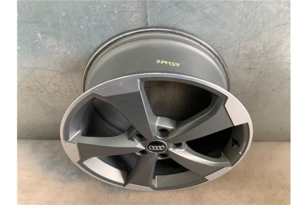 Recambio de llanta para audi rs3 sportback (8vf) 2.5 tfsi quattro referencia OEM IAM 8V0601025ES   Recambio de llanta para audi rs3 sportback (8vf) 2.5 tfsi quattro referencia OEM IAM 8V0601025ES