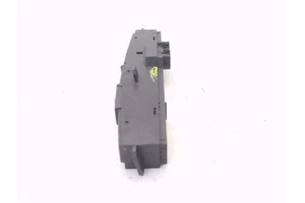 Recambio de mando multifuncion para chrysler voyager (rg) 2.4 lx (i) referencia OEM IAM 04685925AA  