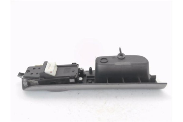 Recambio de mando elevalunas delantero izquierdo para toyota corolla (e12) 1.4 c monovolumen referencia OEM IAM 8480202281  