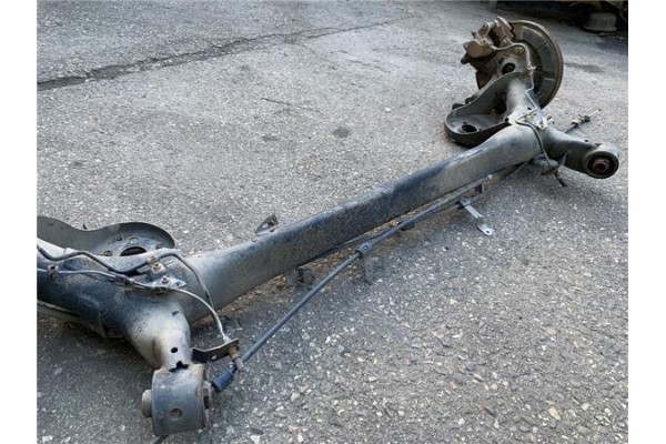 Recambio de puente trasero para toyota verso (aur2/zgr2) 2.0 d-4d referencia OEM IAM 421010F020  