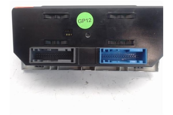 Recambio de mandos climatizador para opel astra h berlina referencia OEM IAM (13122963) (90151-240) 