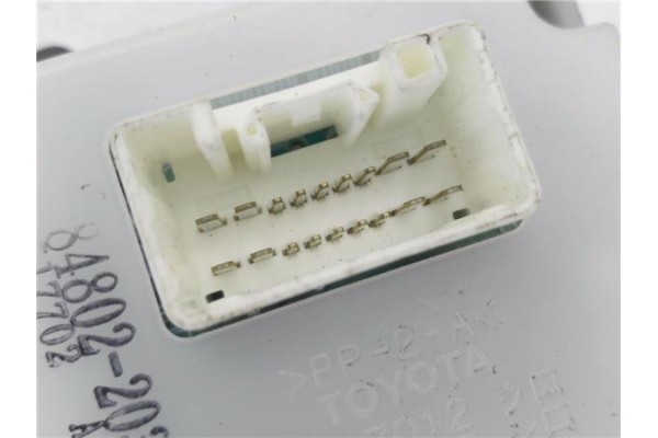 Recambio de mando elevalunas delantero izquierdo para toyota celica (t23) 1.8 referencia OEM IAM 8480220390  