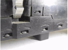Recambio de mando elevalunas delantero izquierdo para renault megane iii berlina 5p 1.5 dynamique referencia OEM IAM 809610016R 