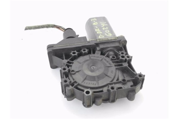 Recambio de motor elevalunas delantero derecho para audi a3 (8l) 1.9 tdi ambiente referencia OEM IAM 8L4959802C  