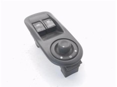 Recambio de mando elevalunas delantero izquierdo para renault trafic ii furgón (fl) 2.5 dti referencia OEM IAM 8200011867  