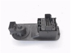 Recambio de mando elevalunas delantero izquierdo para renault trafic ii furgón (fl) 2.5 dti referencia OEM IAM 8200011867  