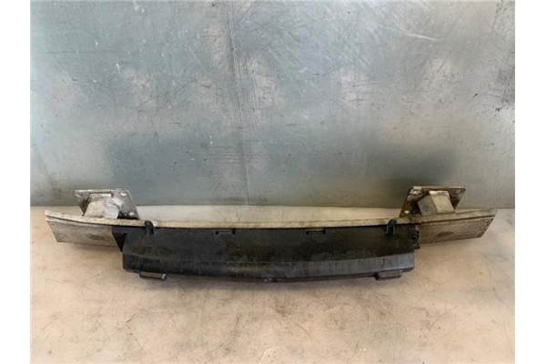 Recambio de refuerzo paragolpes para citroen c4 berlina 1.6 hdi referencia OEM IAM 7106C5  