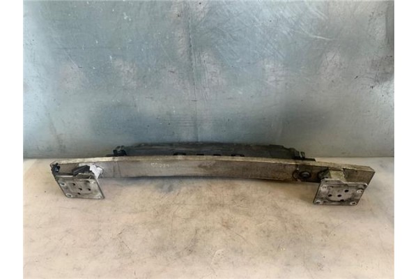 Recambio de refuerzo paragolpes para citroen c4 berlina 1.6 hdi referencia OEM IAM 7106C5  