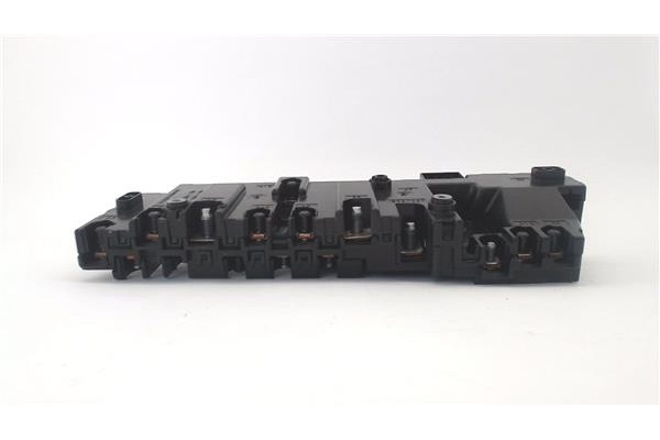 Recambio de caja fusibles/rele para mercedes-benz vito furgón (447) 2.1 114/116 cdi, 119 cdi/bt 4x4 extralang (447.605) referenc