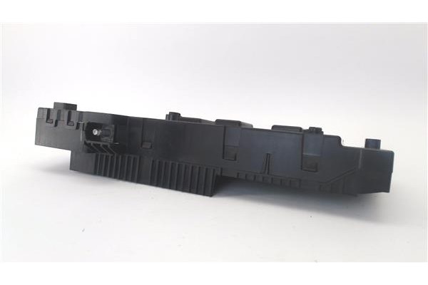 Recambio de caja fusibles/rele para mercedes-benz vito furgón (447) 2.1 114/116 cdi, 119 cdi/bt 4x4 extralang (447.605) referenc