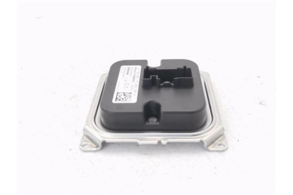 Recambio de centralita xenon para renault clio iv 0.9 limited referencia OEM IAM 260556623R A2C90665803 