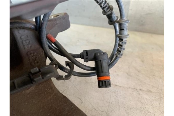 Recambio de mangueta delantero derecha para mercedes-benz vito / mixto furgón (w639) 109 cdi referencia OEM IAM A6393320325  