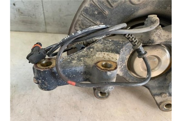 Recambio de mangueta delantero izquierda para mercedes-benz vito / mixto furgón (w639) 109 cdi referencia OEM IAM A6393320324  