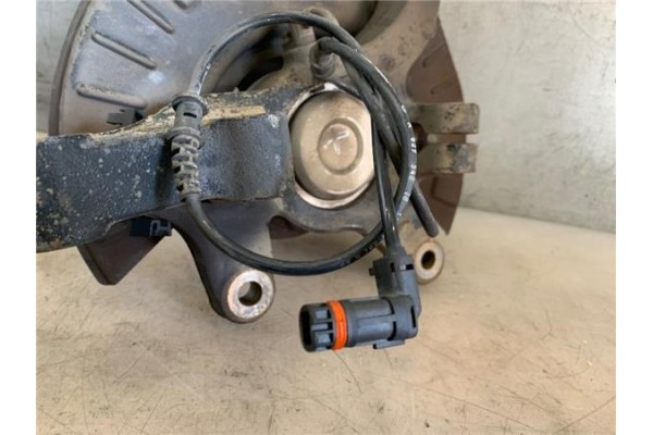 Recambio de mangueta delantero izquierda para mercedes-benz vito / mixto furgón (w639) 109 cdi referencia OEM IAM A6393320324  