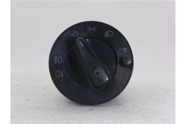 Recambio de mando de luces para skoda octavia berlina (1u2) 1.9 sdi glx referencia OEM IAM 3B0941531A  