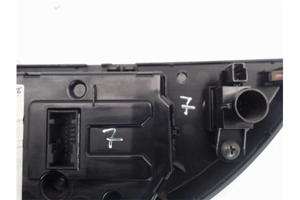 Recambio de mandos climatizador para nissan note (e11e) referencia OEM IAM (275009U10A) (69450029) 