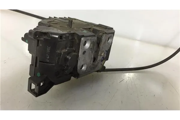 Recambio de cierre electromagnetico trasero derecho para renault clio iii 1.5 dci (br17, cr17) referencia OEM IAM 8200300129  