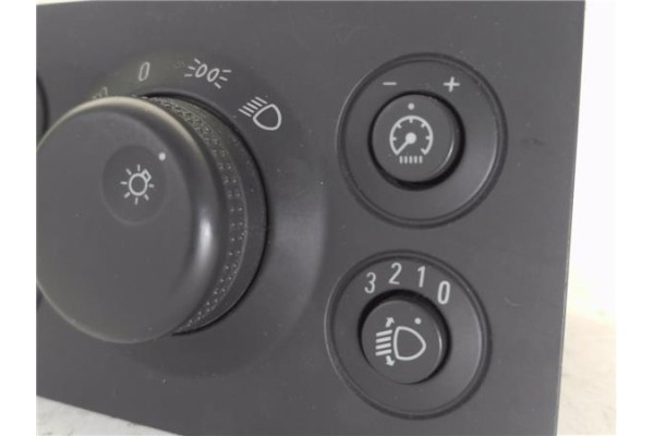 Recambio de mando de luces para opel zafira b 1.7 edition ´´111 jahre´´ referencia OEM IAM 13205868  