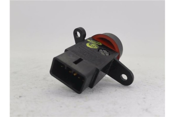 Recambio de interruptor luces emergencia para hyundai coupe (j2) 2.0 fx coupe referencia OEM IAM 9379027500  