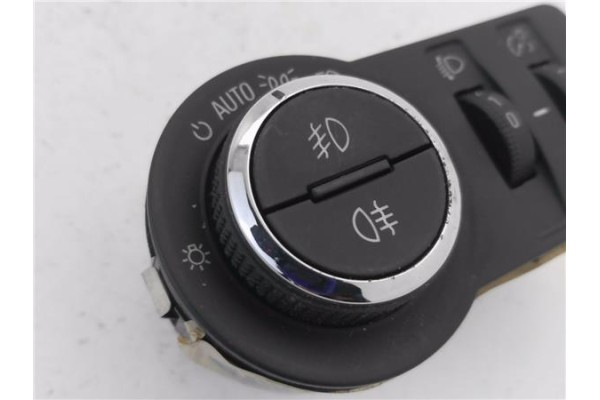 Recambio de mando de luces para chevrolet cruze 1.6 l referencia OEM IAM 13301752 251508 