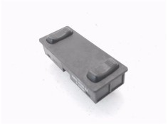 Recambio de mando elevalunas para ford sierra berlina 1.6 bravo referencia OEM IAM 83BG14529BA  