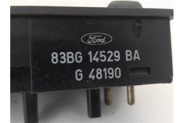 Recambio de mando elevalunas para ford sierra berlina 1.6 bravo referencia OEM IAM 83BG14529BA  