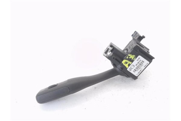 Recambio de mando limpiaparabrisas para audi a3 (8p1) 1.2 tfsi ambiente referencia OEM IAM 8P0953519  