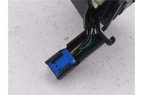 Recambio de mando limpiaparabrisas para audi a3 (8p1) 1.2 tfsi ambiente referencia OEM IAM 8P0953519  