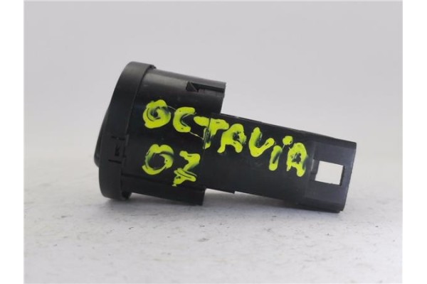 Recambio de mando de luces para skoda octavia berlina (1z3) 1.9 active referencia OEM IAM 1U0941531D  