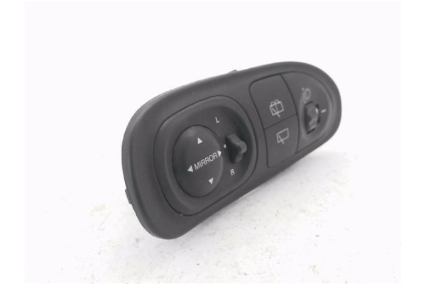 Recambio de mando retrovisor electrico para hyundai lantra berlina (rd) 1.6 gl referencia OEM IAM 9353029000L  