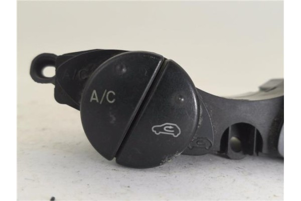Recambio de actuador recirculacion aire para ford tourneo connect (tc7) 1.8 230 l referencia OEM IAM 2T1T19A945AA  