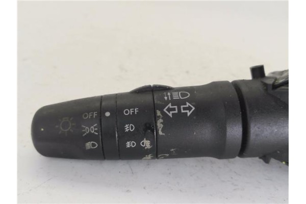 Recambio de mando intermitencia para nissan almera tino (v10m) 2.2 acenta referencia OEM IAM 25540AV600  
