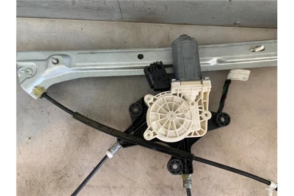 Recambio de mecanismo elevalunas delantero izquierdo para mercedes-benz vito / mixto furgón (w639) 109 cdi referencia OEM IAM 77