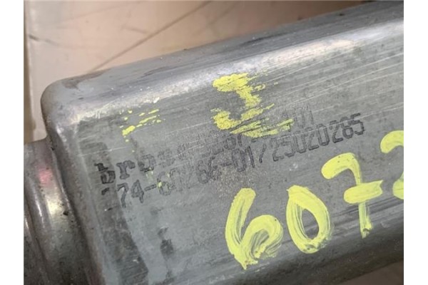 Recambio de mecanismo elevalunas delantero izquierdo para mercedes-benz vito / mixto furgón (w639) 109 cdi referencia OEM IAM 77