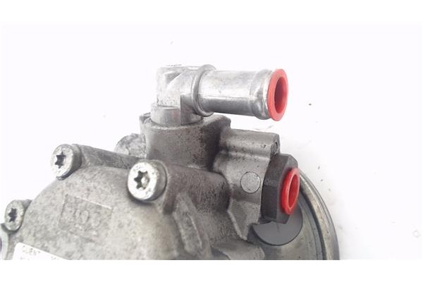 Recambio de bomba servodireccion para fiat scudo furgón (220l) 2.0 jtd referencia OEM IAM 9636086680  