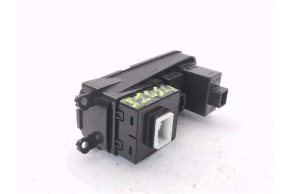 Recambio de mando multifuncion para hyundai i10 (ia) 1.0 basis referencia OEM IAM 299131553  